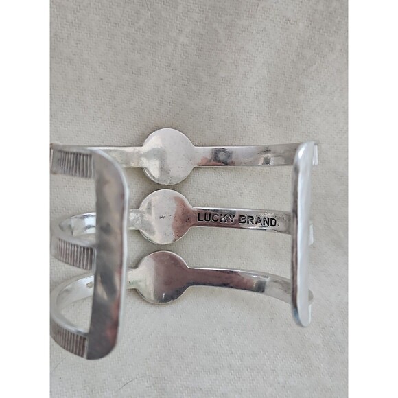 NWT  Lucky BRAND Silver Tone Freshwater Pearl Cuff Bracelet  $75 - Picture 4 of 5